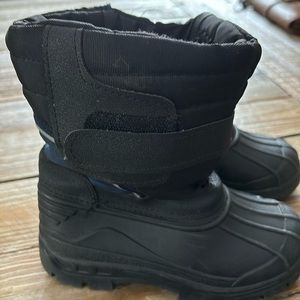 Winter boots baby/toddler size 11 purchased at Striderite store.